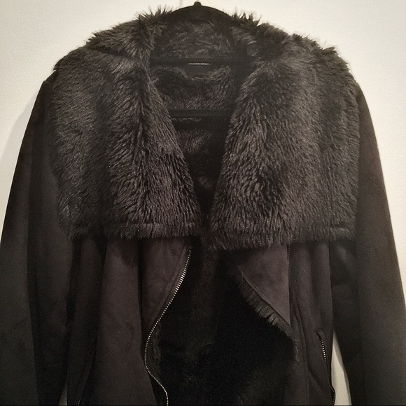 Silvian Heach Black Fur Winter Jacket - Picture 1 of 2